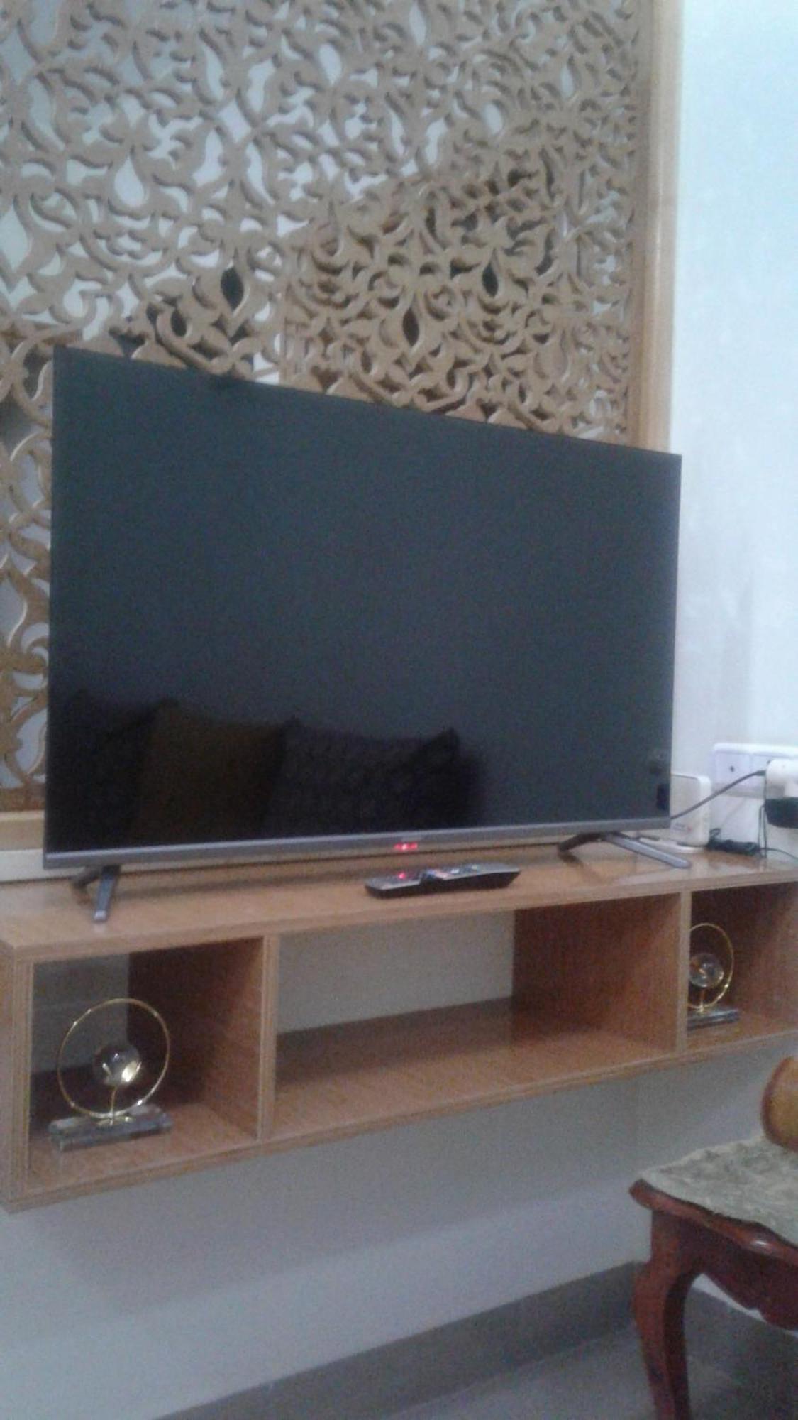 Appartement Meuble Ennasr49 Khenifra Esterno foto